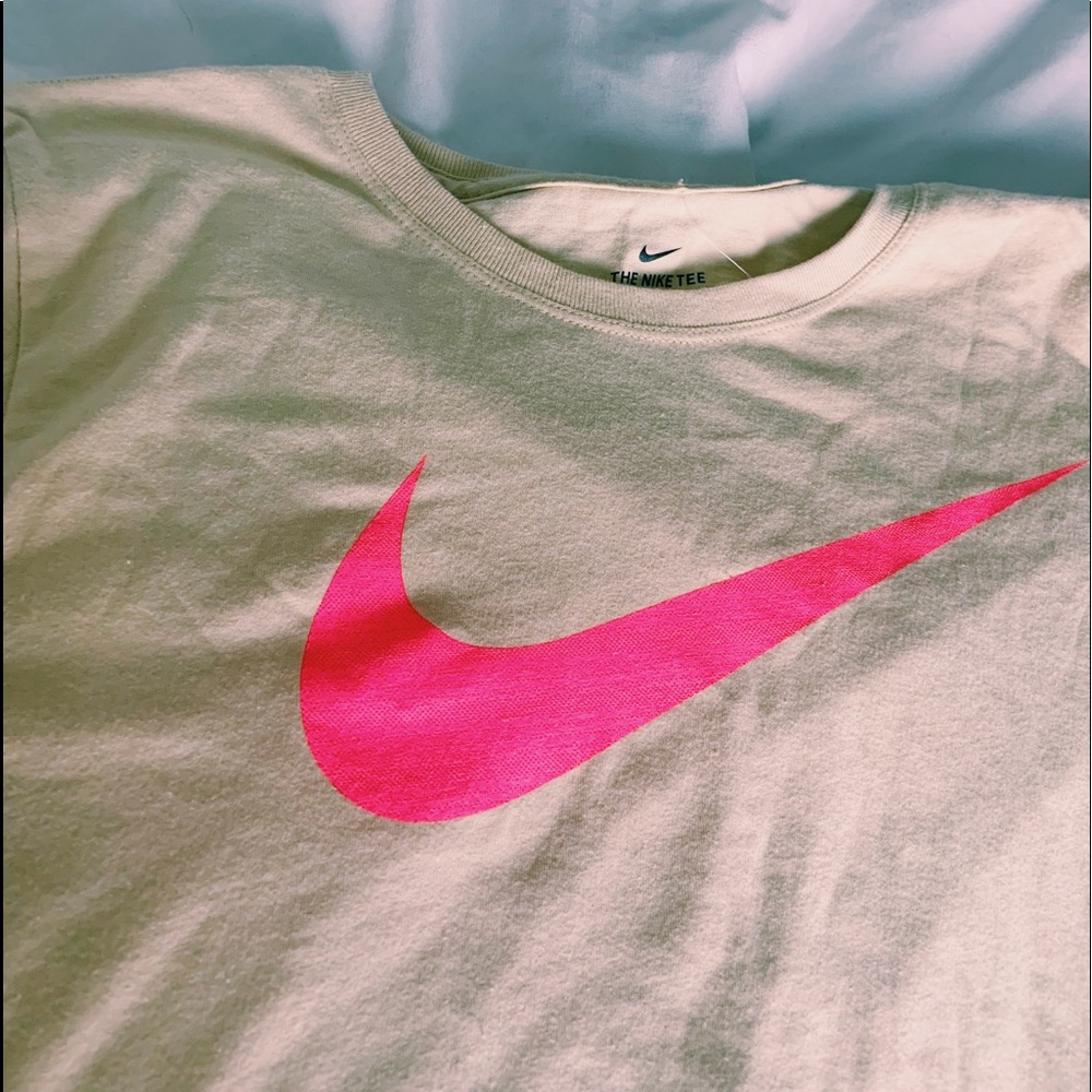 nike tee🌻